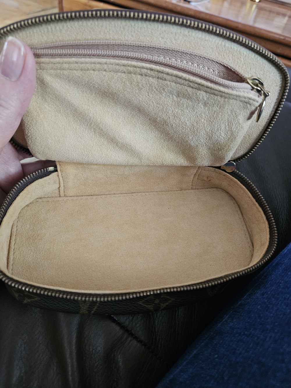 Louis Vuitton Vintage Monogram Monte Carlo PM Jewelry Case - Picture 9 of 14